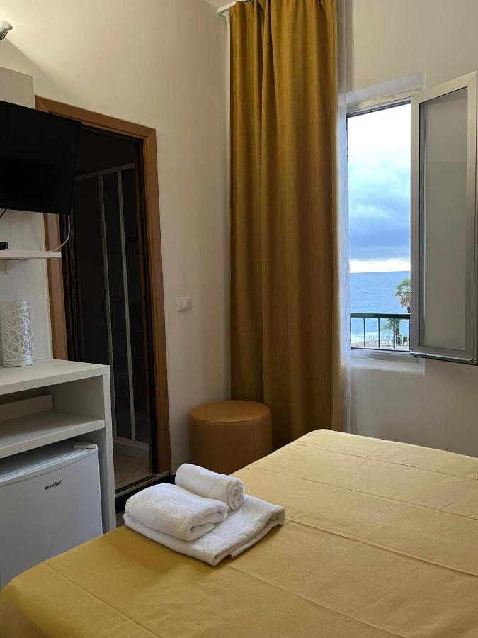 Hotel Villa Costa Челле-Лигуре Экстерьер фото